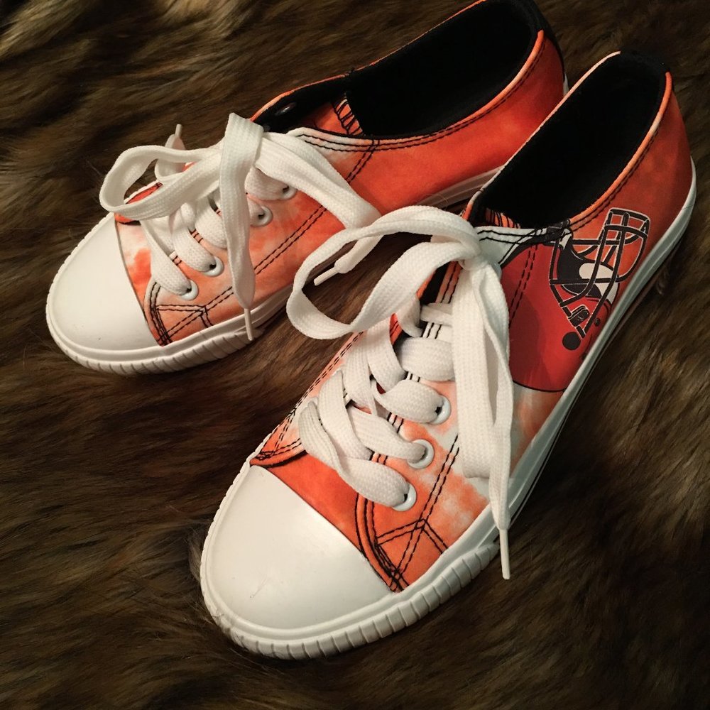 Cleveland Browns Womens Tie Dyed Sneakers, NWOT, Size 7